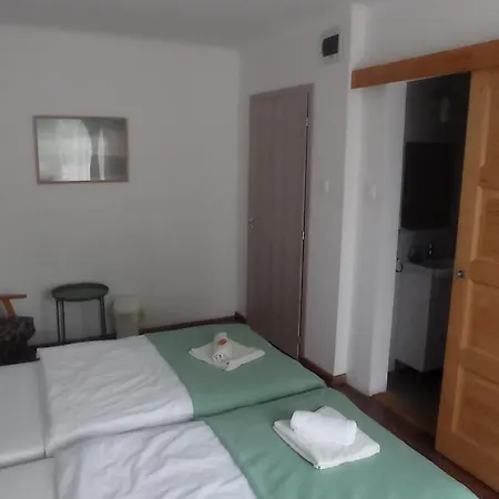 Servus Vendeghaz Guest house